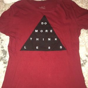 Women’s Graphic Tee!